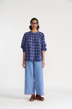 Camicia a Quadri con Ricamo Floreale a Punto Croce
