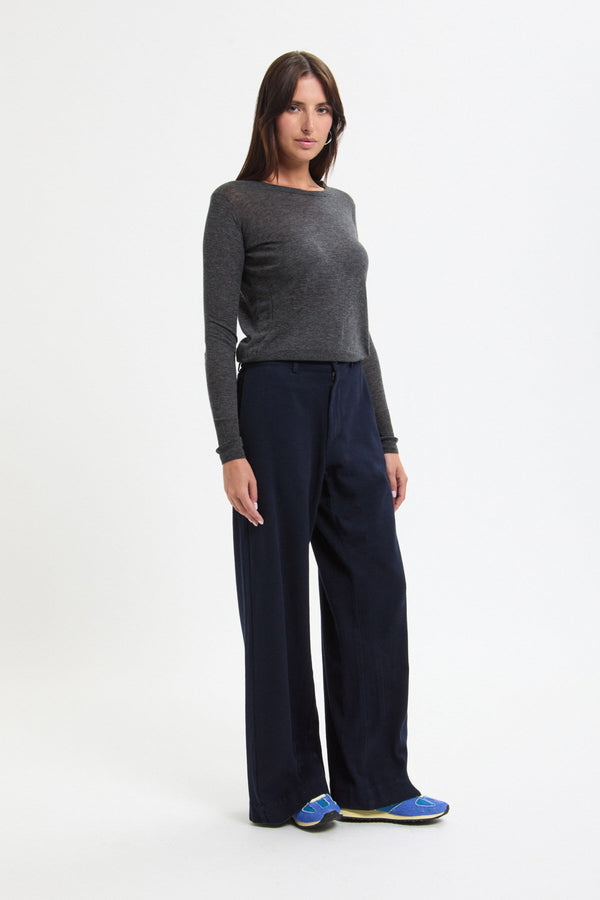 Round Longsleeve Pullover