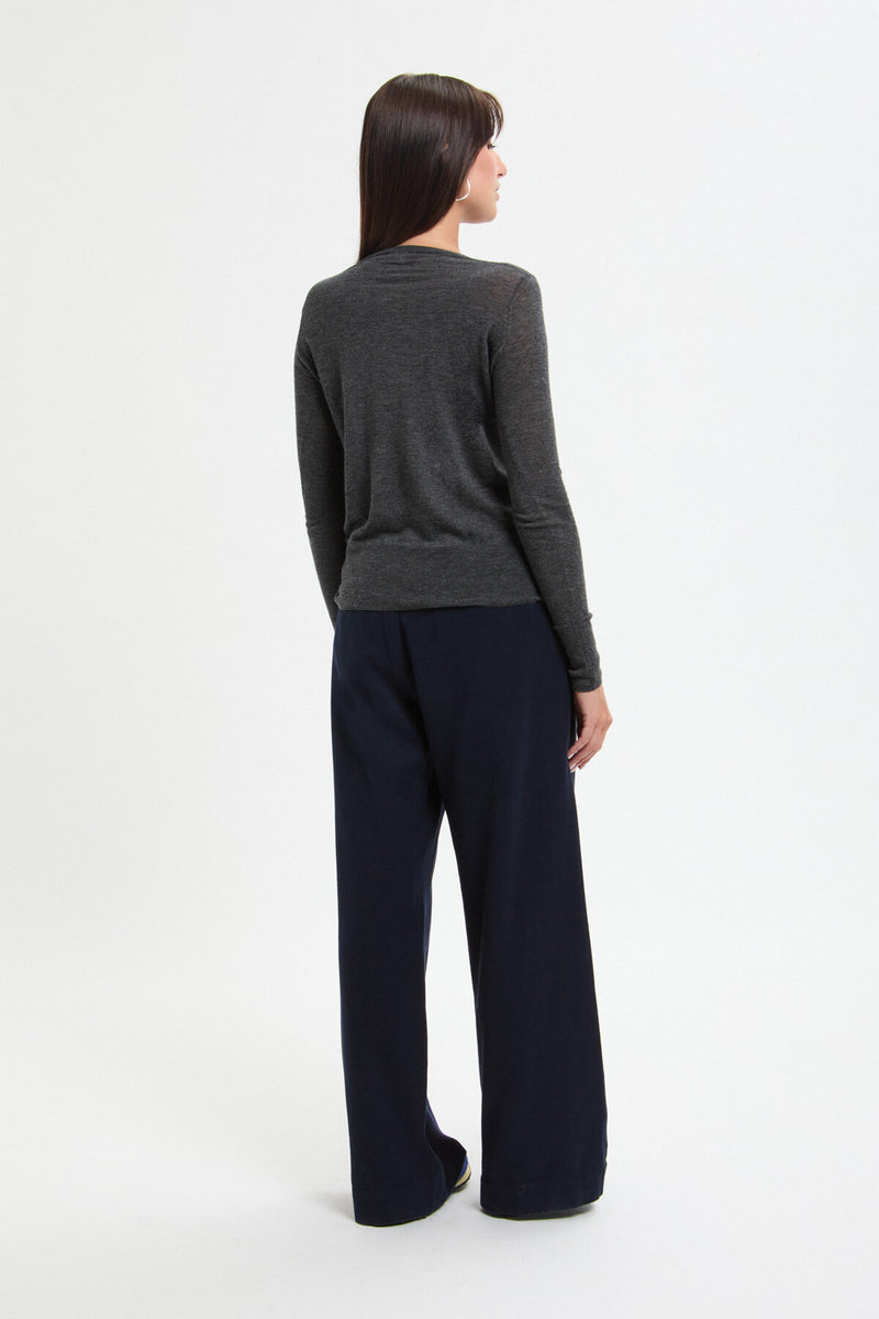 Round Longsleeve Pullover