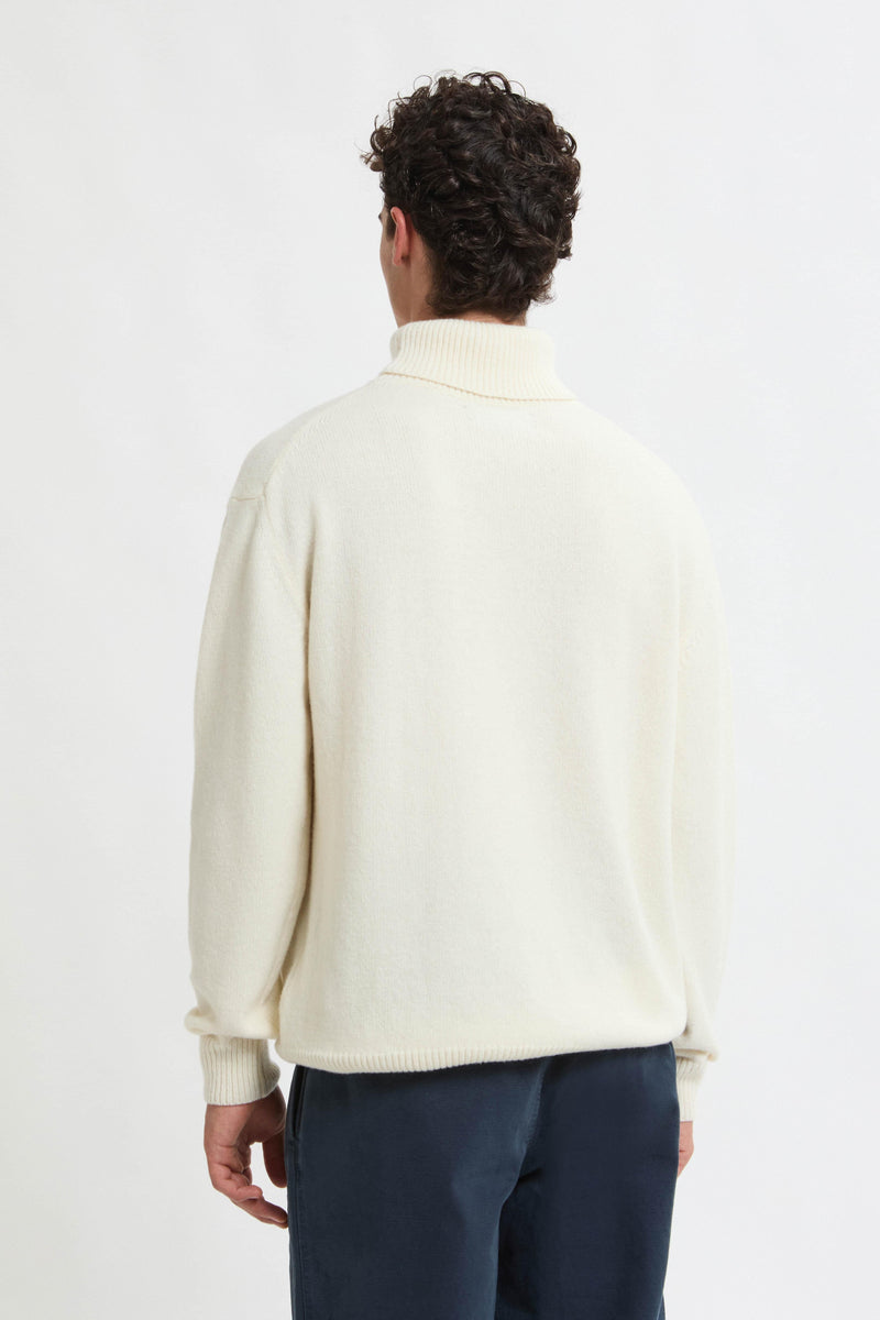 TURTLENECK FLAG LOGO