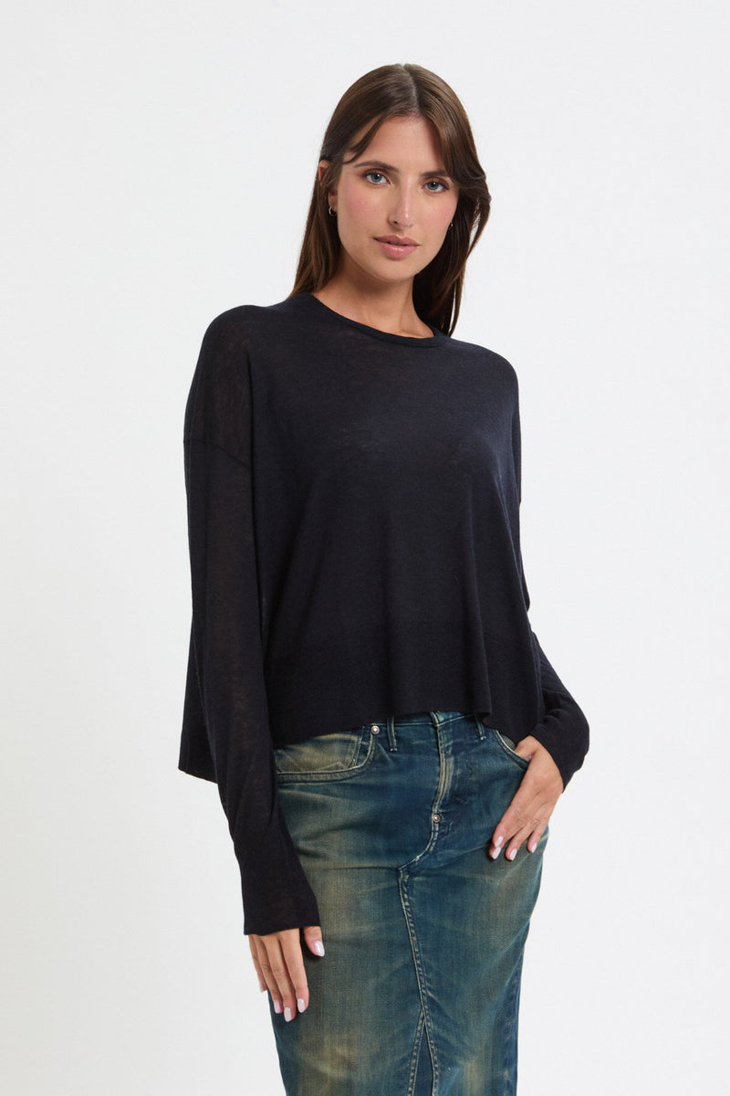 Round Longsleeve Pullover