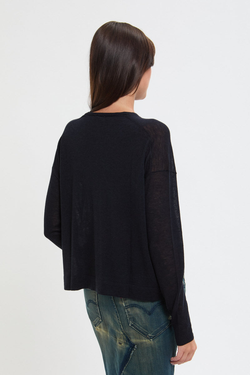 Round Longsleeve Pullover