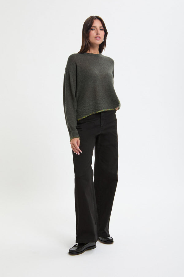 Round Longsleeve Pullover