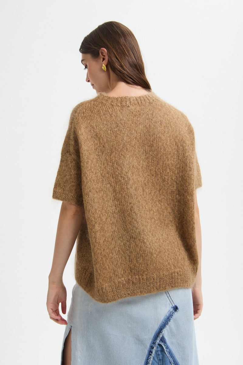 Round Halfsleeve Pullover