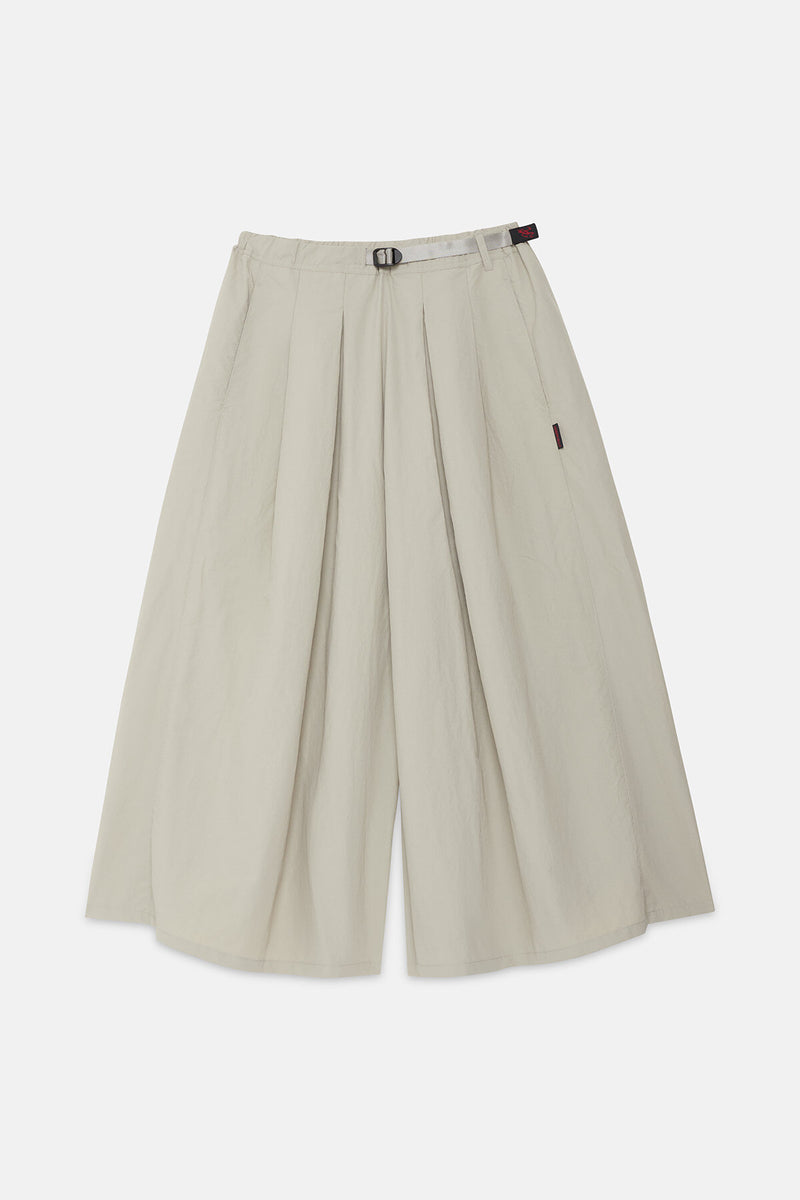 Pantaloni svasati in nylon