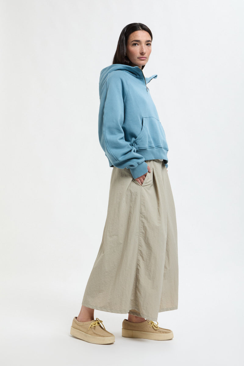 Pantaloni svasati in nylon