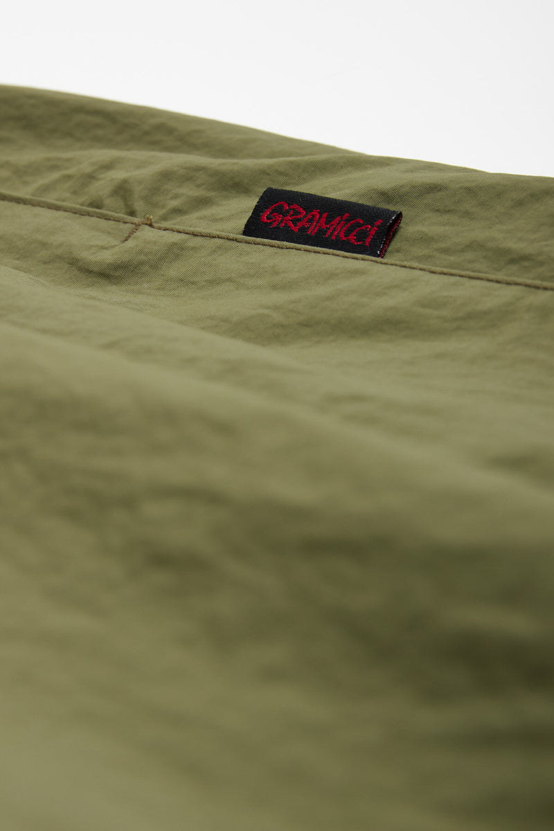 Pantaloni svasati in nylon