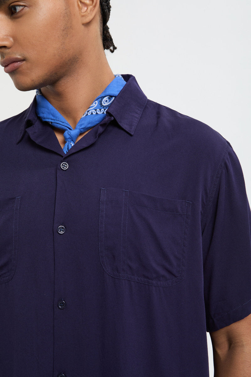 Camicia con colletto aperto