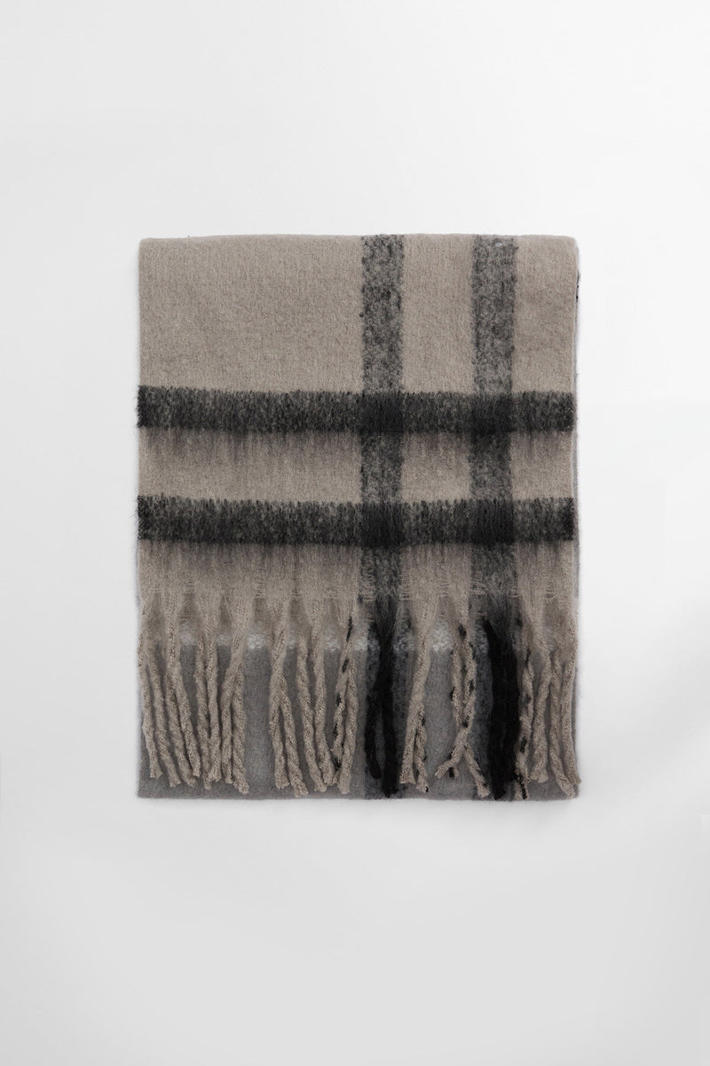 Isla Tartan Boucle Scarf
