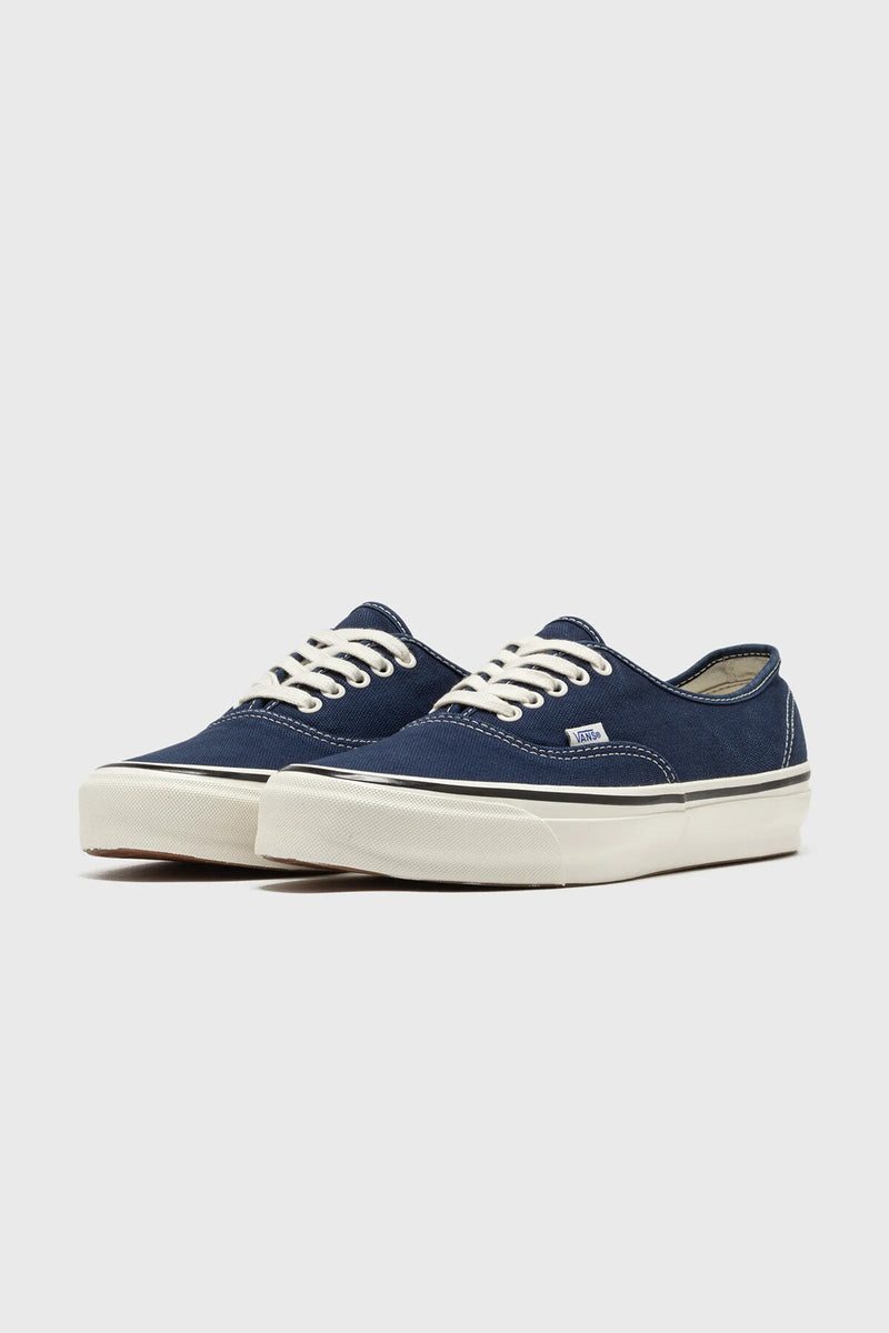 Sneakers Lx Authentic 44