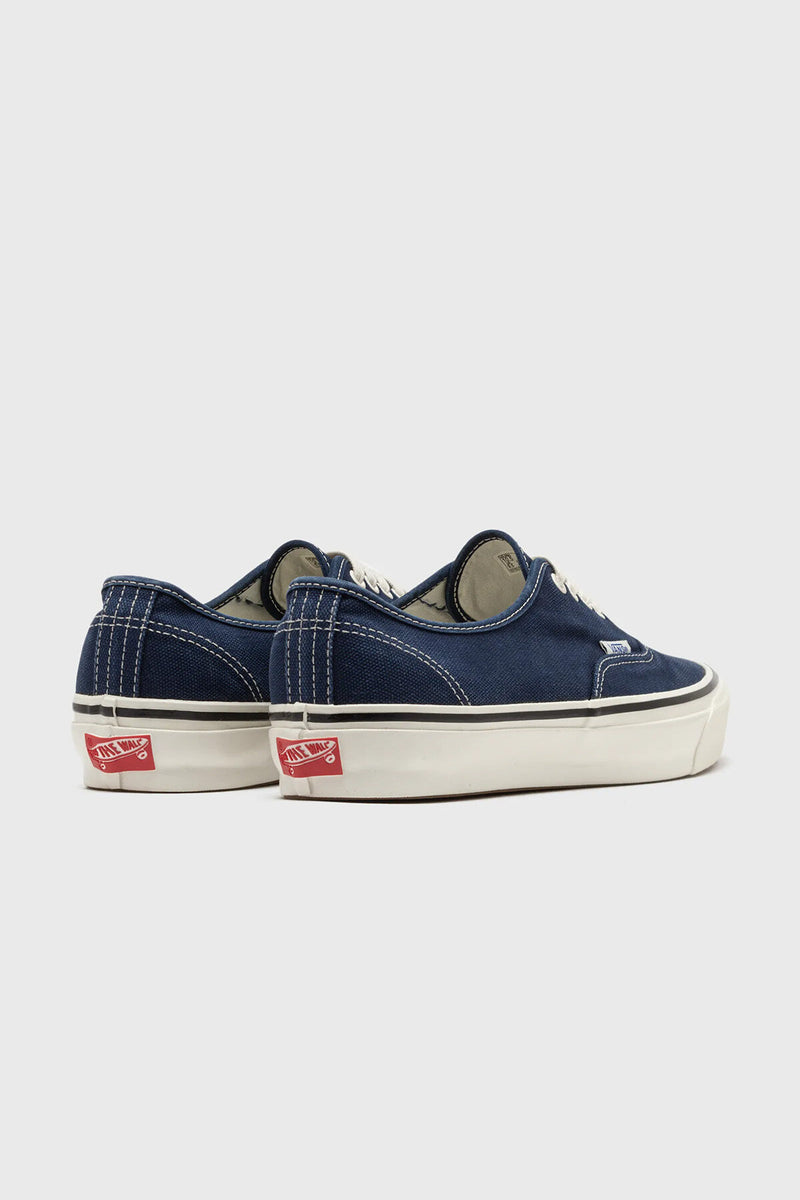 Sneakers Lx Authentic 44