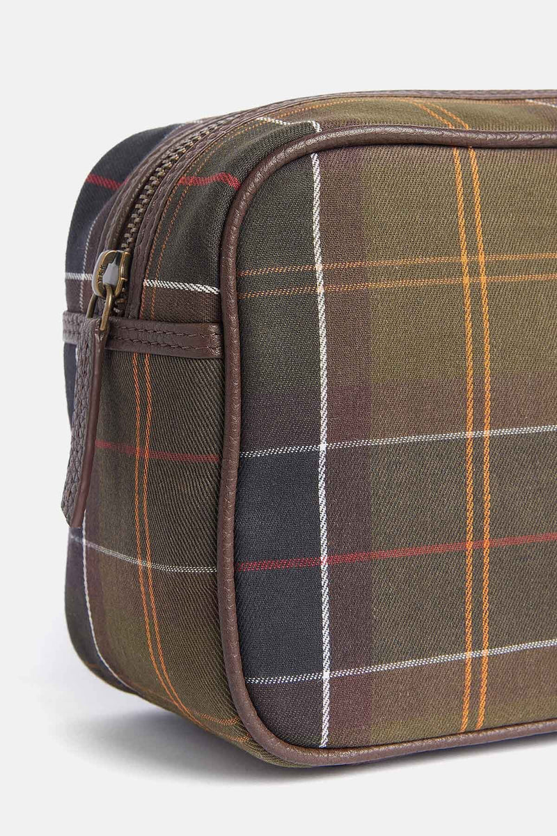 Tartan & Leather Washbag